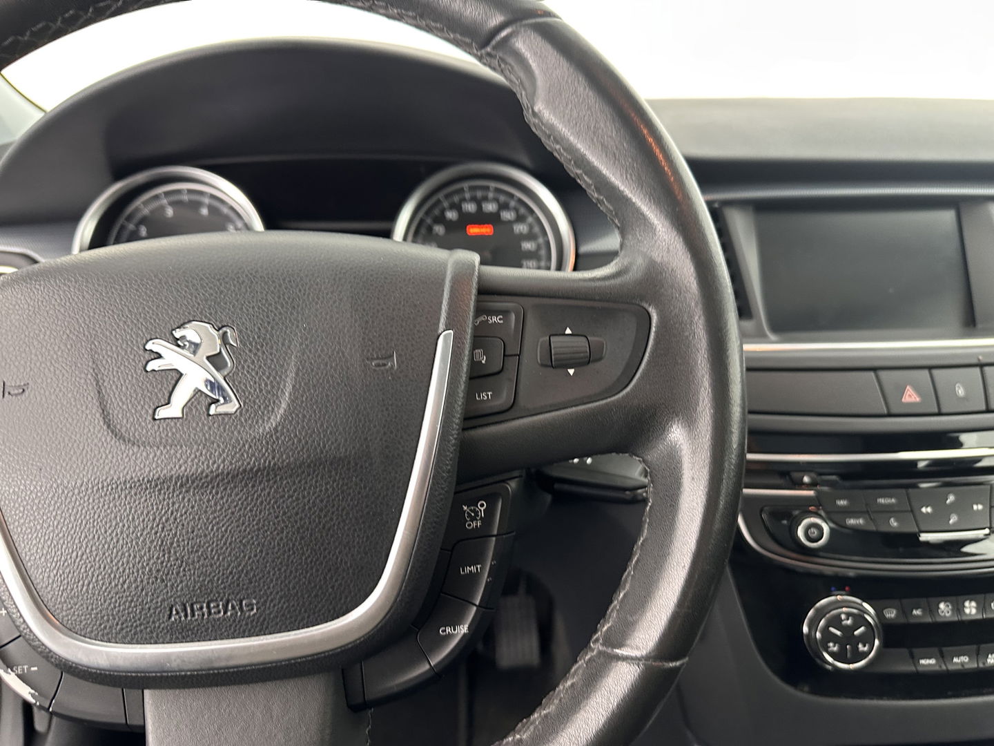Peugeot 508 1.6 e-THP Première *NAVI-FULLMAP | BLIND-SPOT | COMFORT-SEATS | ECC | PDC | CRUISE | 17''ALU*