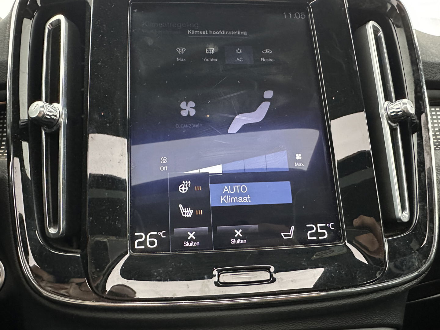 Volvo XC40 1.5 T5 Recharge R-Design (INCL.BTW) (INCL-BTW) *PANO | DIGI-COCKPIT | FULL-LED | BLIND-SPOT | PREMIUM-AUDIO | KEYLESS | APP.CONNECT | NAVI-FULLMAP | ALCANTARA-LEATHER | ECC | PDC | SPORT-SEATS | 19''ALU | TOWBAR*