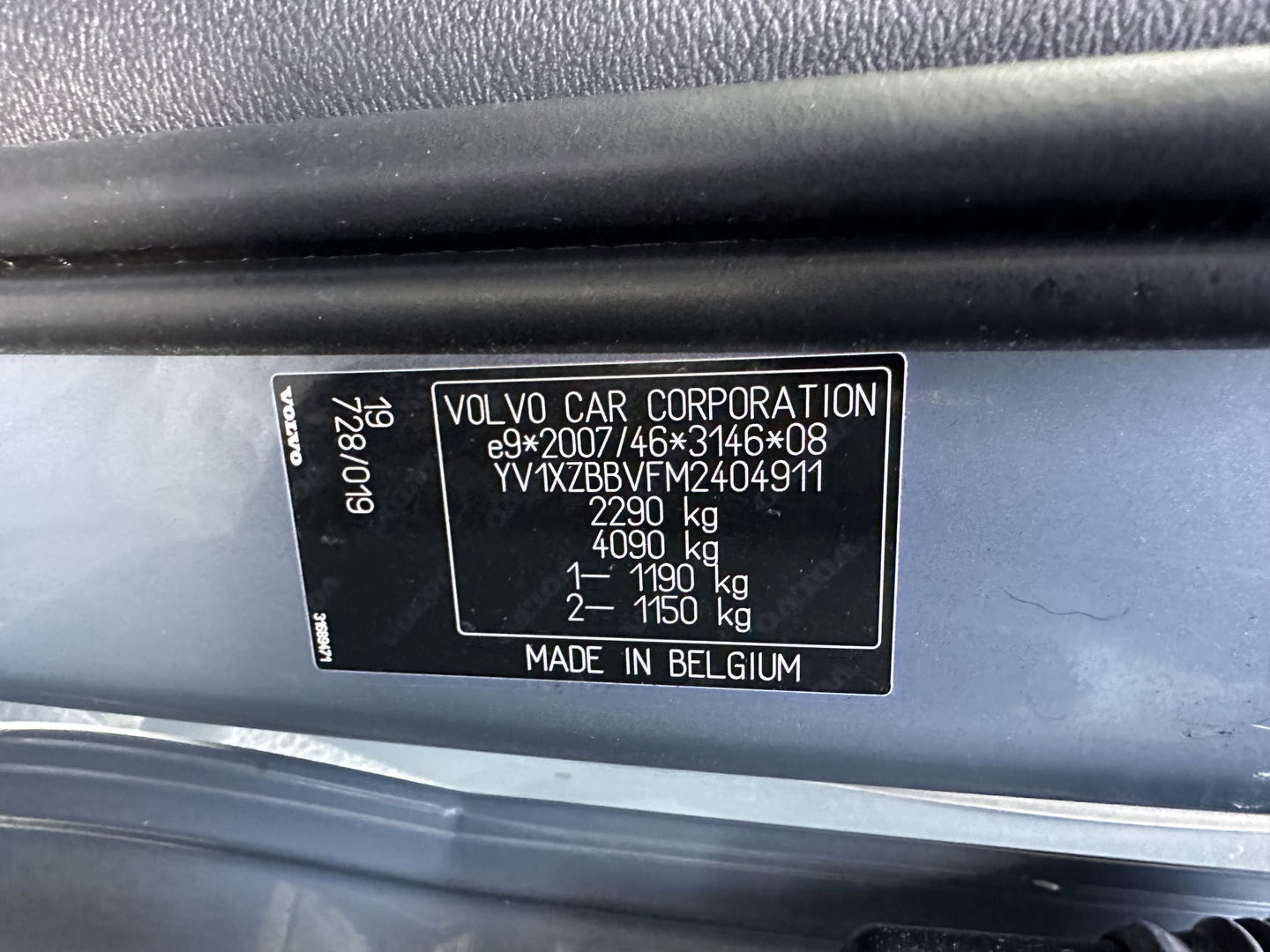 Volvo XC40 1.5 T5 Recharge R-Design (INCL.BTW) (INCL-BTW) *PANO | DIGI-COCKPIT | FULL-LED | BLIND-SPOT | PREMIUM-AUDIO | KEYLESS | APP.CONNECT | NAVI-FULLMAP | ALCANTARA-LEATHER | ECC | PDC | SPORT-SEATS | 19''ALU | TOWBAR*