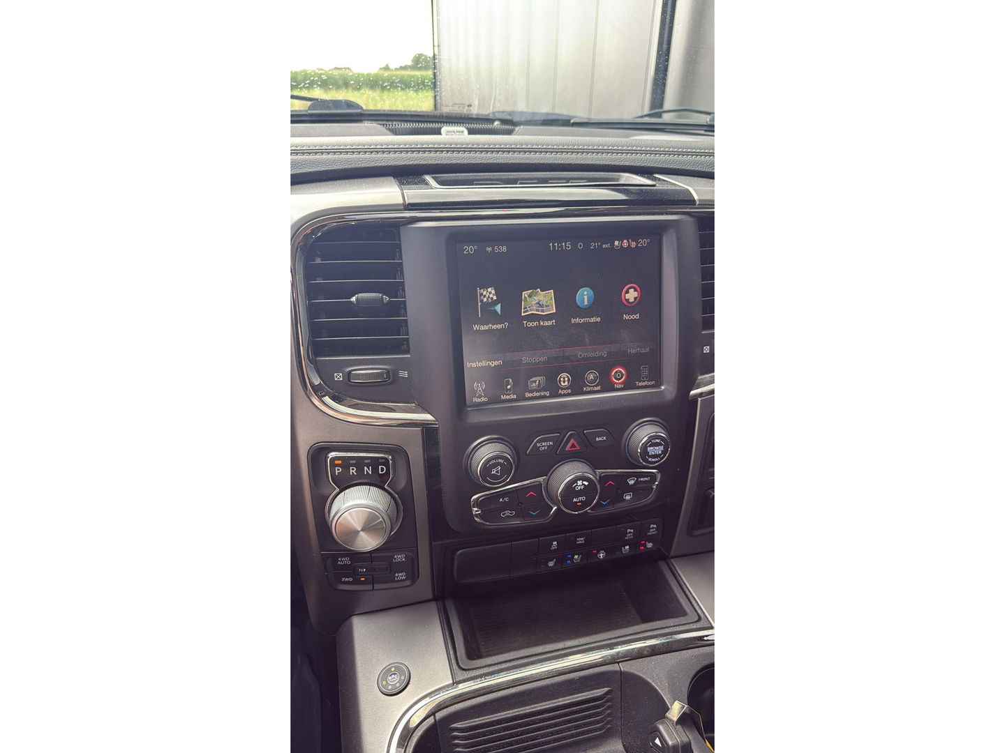Dodge Ram 1500 5.7 V8 Crew Cab 5'7 4WD LPG Blackout