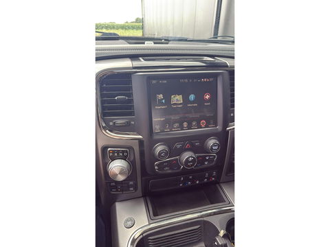 Dodge Ram 1500 5.7 V8 Crew Cab 5'7 4WD LPG Blackout