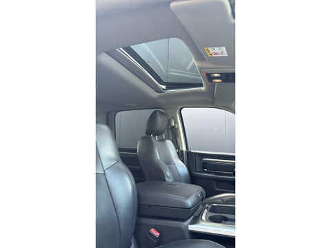 Dodge Ram 1500 5.7 V8 Crew Cab 5'7 4WD LPG Blackout