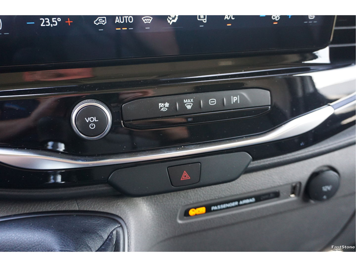 Ford Transit 350L 130PK L4H3 BPM VRIJ!! 12" Sync4 Navi, Trekhaak, Stoel-Stoel!! NR. 437
