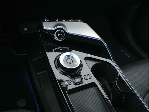 Kia Ev6 Plus 77.4 kWh [ 3-Fase ] (INCL-BTW) *LUXURY-LEATHER | ADAPT-CRUISE | WIDE-SCREEN-DIGI-COCKPIT | MERIDIAN-AUDIO | MEMORY-PACK | FULL-LED | KEYLESS | CAMERA | DAB | BLIND-SPOT | NAVI-FULLMAP | 19''ALU*