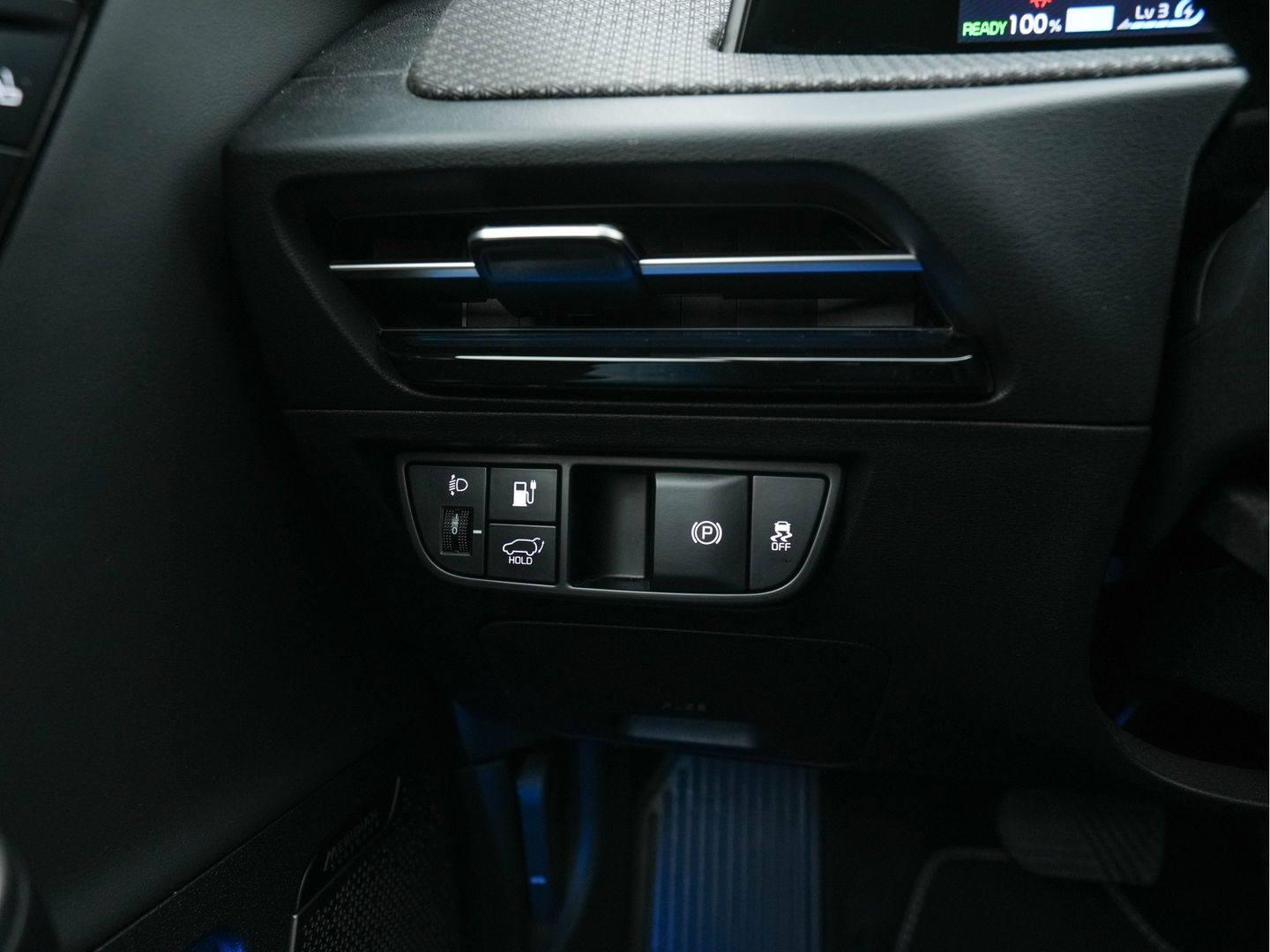 Kia Ev6 Plus 77.4 kWh [ 3-Fase ] (INCL-BTW) *LUXURY-LEATHER | ADAPT-CRUISE | WIDE-SCREEN-DIGI-COCKPIT | MERIDIAN-AUDIO | MEMORY-PACK | FULL-LED | KEYLESS | CAMERA | DAB | BLIND-SPOT | NAVI-FULLMAP | 19''ALU*