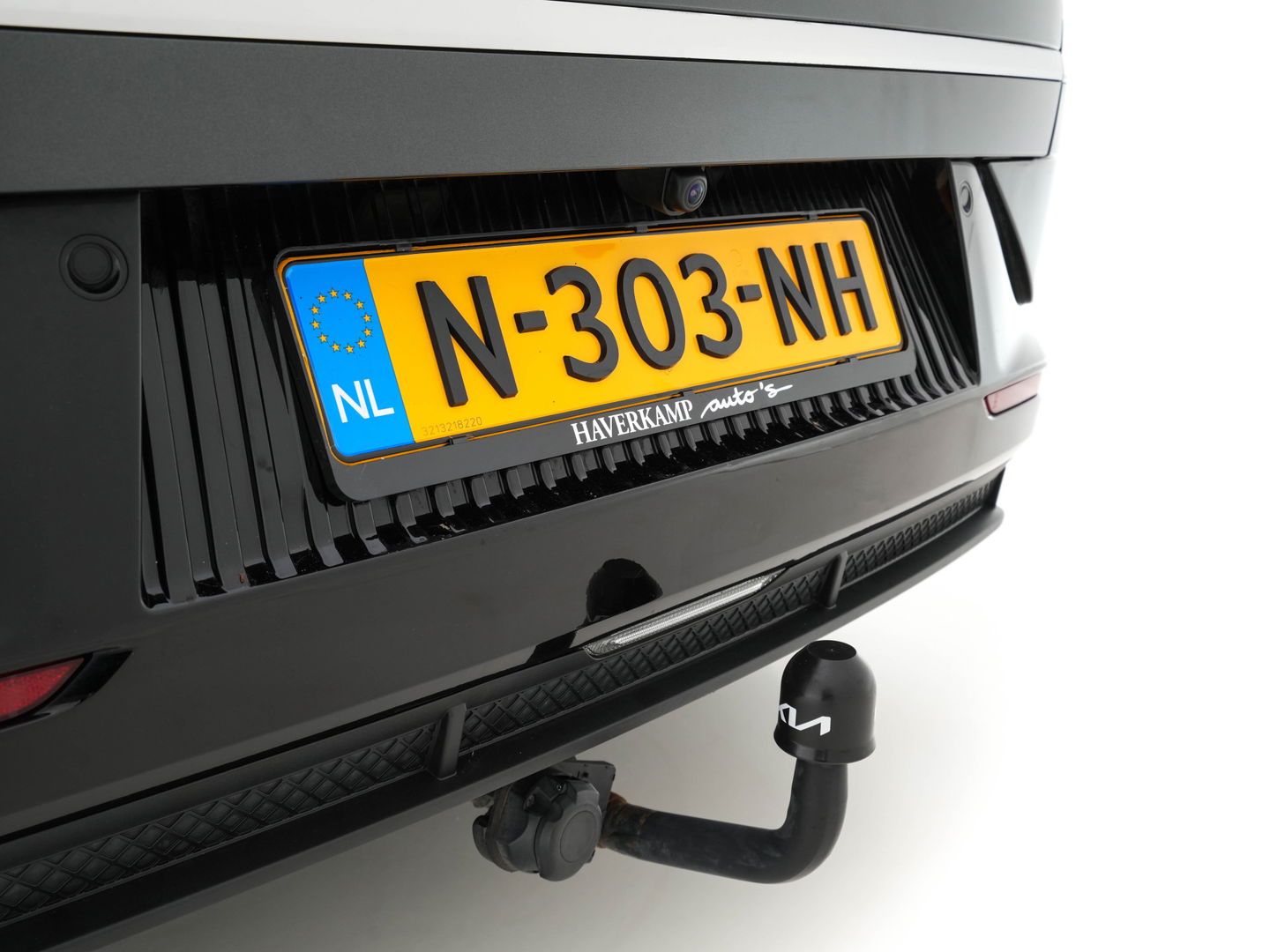 Kia Ev6 Plus 77.4 kWh [ 3-Fase ] (INCL-BTW) *LUXURY-LEATHER | ADAPT-CRUISE | WIDE-SCREEN-DIGI-COCKPIT | MERIDIAN-AUDIO | MEMORY-PACK | FULL-LED | KEYLESS | CAMERA | DAB | BLIND-SPOT | NAVI-FULLMAP | 19''ALU*