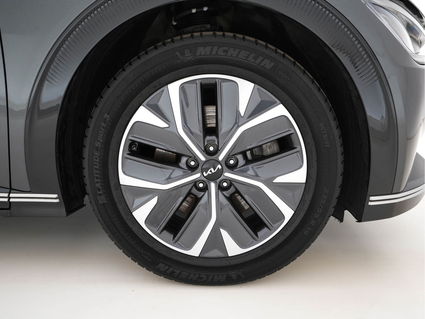 Kia Ev6 Plus 77.4 kWh [ 3-Fase ] (INCL-BTW) *LUXURY-LEATHER | ADAPT-CRUISE | WIDE-SCREEN-DIGI-COCKPIT | MERIDIAN-AUDIO | MEMORY-PACK | FULL-LED | KEYLESS | CAMERA | DAB | BLIND-SPOT | NAVI-FULLMAP | 19''ALU*