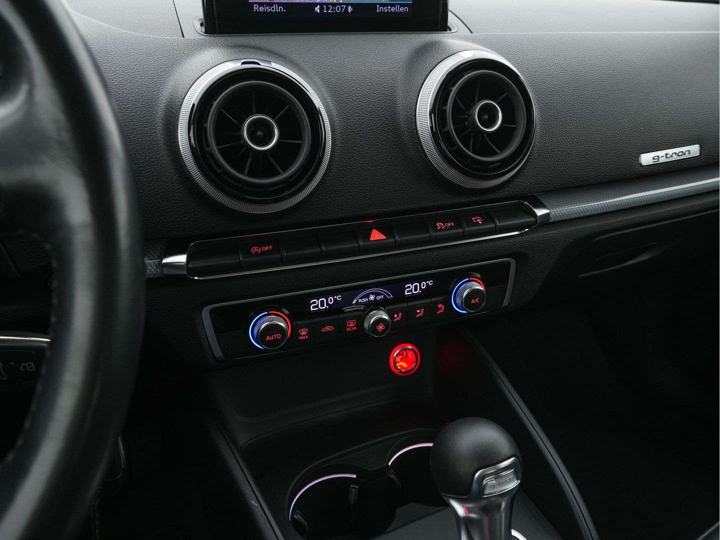 Audi A3 Sportback 1.4 TFSI Ambiente Pro Line Plus g-tron Aut. *1/2LEATHER | XENON | NAVI-FULLMAP | COMFORT-SEATS | ECC | PDC | CRUISE | 16''ALU | TOWBAR*
