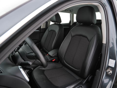 Audi A3 Sportback 1.4 TFSI Ambiente Pro Line Plus g-tron Aut. *1/2LEATHER | XENON | NAVI-FULLMAP | COMFORT-SEATS | ECC | PDC | CRUISE | 16''ALU | TOWBAR*