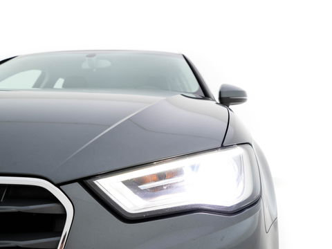 Audi A3 Sportback 1.4 TFSI Ambiente Pro Line Plus g-tron Aut. *1/2LEATHER | XENON | NAVI-FULLMAP | COMFORT-SEATS | ECC | PDC | CRUISE | 16''ALU | TOWBAR*