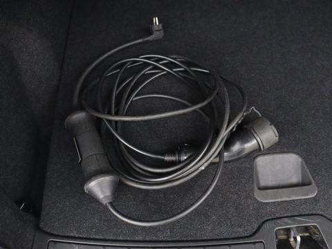 Volvo XC40 1.5 T4 Recharge Inscription Expression | Camera | Carplay | Navigatie | Keyless | Full LED | Climate control | Verwarmde voorruit | Cruise control | PHEV
