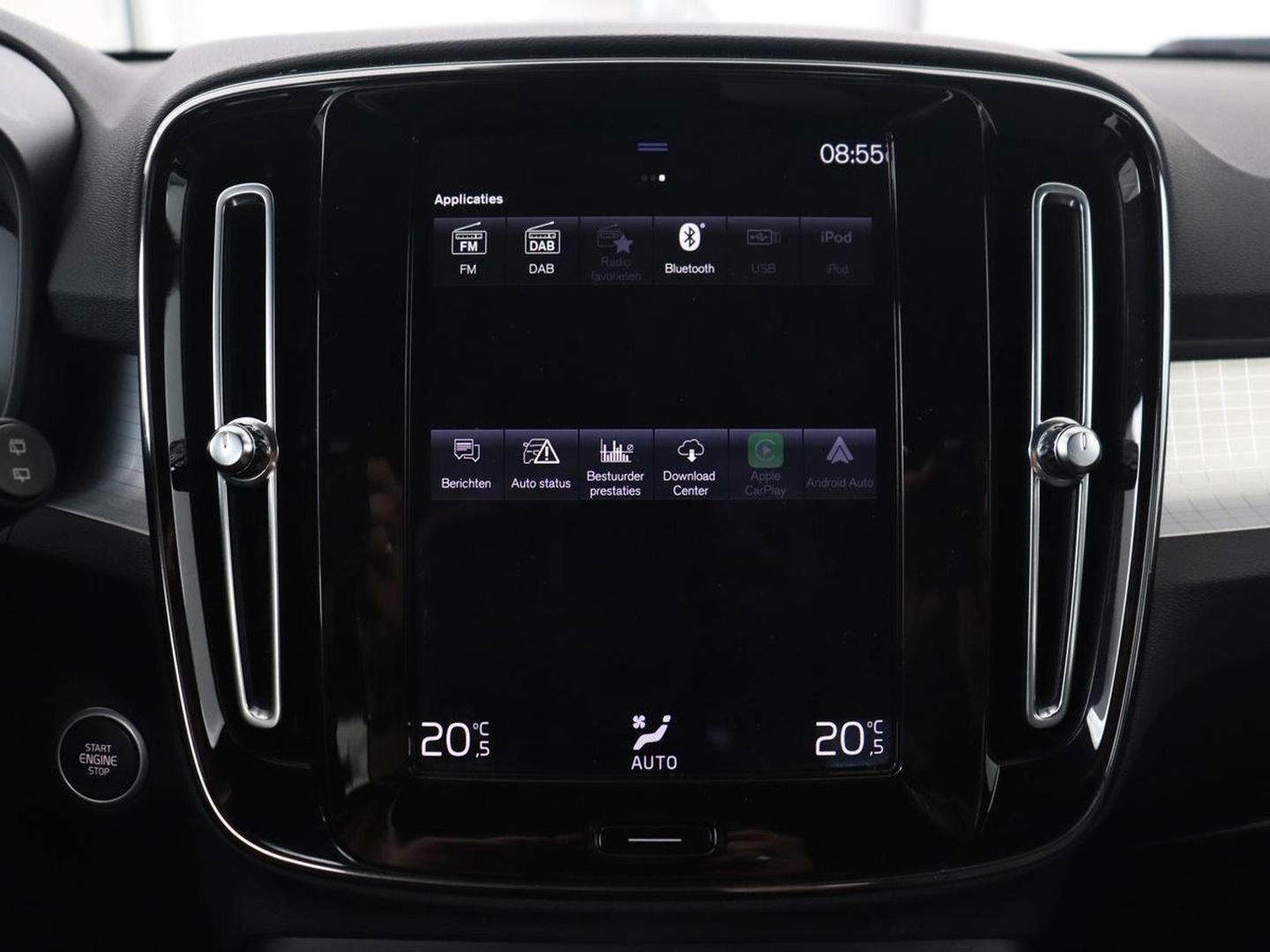 Volvo XC40 1.5 T4 Recharge Inscription Expression | Camera | Carplay | Navigatie | Keyless | Full LED | Climate control | Verwarmde voorruit | Cruise control | PHEV