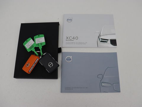Volvo XC40 1.5 T4 Recharge Inscription Expression | Camera | Carplay | Navigatie | Keyless | Full LED | Climate control | Verwarmde voorruit | Cruise control | PHEV