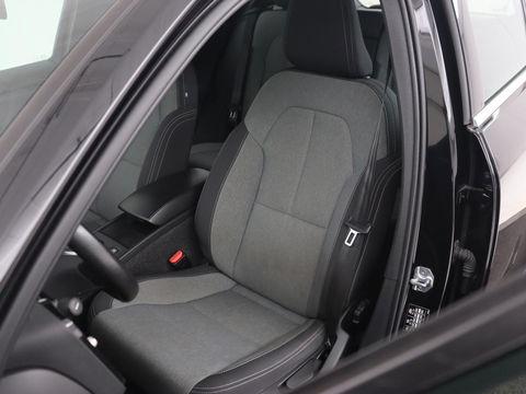 Volvo XC40 1.5 T4 Recharge Inscription Expression | Camera | Carplay | Navigatie | Keyless | Full LED | Climate control | Verwarmde voorruit | Cruise control | PHEV