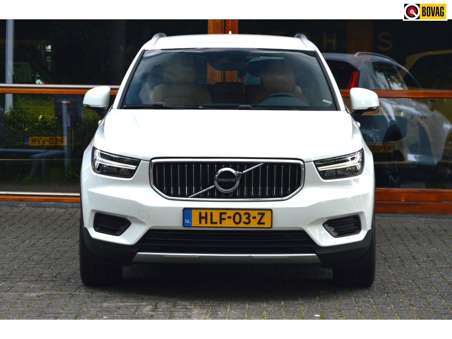 Volvo XC40 T4 Hybride Inscription | Apple CarPlay | Parkeersensoren | Cruise Control | Leer |