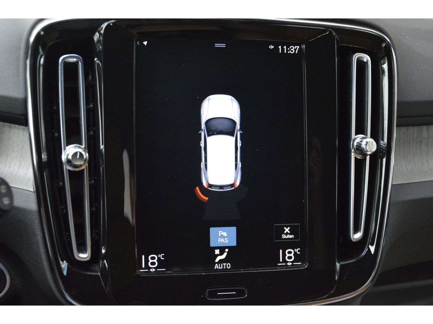 Volvo XC40 T4 Hybride Inscription | Apple CarPlay | Parkeersensoren | Cruise Control | Leer |