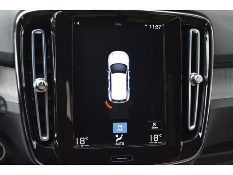 Volvo XC40 T4 Hybride Inscription | Apple CarPlay | Parkeersensoren | Cruise Control | Leer |
