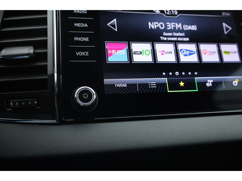 Škoda Karoq 1.5 TSI ACT Style DSG | Navi | Camera | Adapt. Cruise | Stoelverw. | Keyless | Apple CarPlay