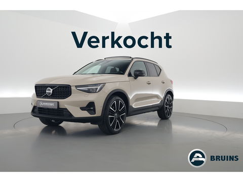 Volvo XC40 2.0 B4 Ultra Dark | Pano | Matrix LED | 360cam | 21'' | Pilot Assist | H&K