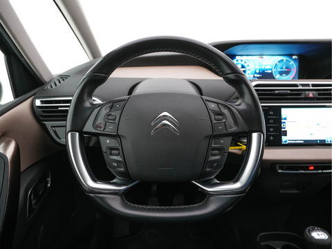 Citroën Grand C4 Picasso 2.0 BlueHDi Intensive [ 7-PERS ] *LUXURY-LEATHER| DIGI-COCKPIT | MEMORY-PACK | CAMERA | KEYLESS | HEATED-MASSAGE-COMFORT-SEATS | INFOTAINMENT-PACK | NAVI-FULLMAP | ECC | TOWBAR | 17''ALU *