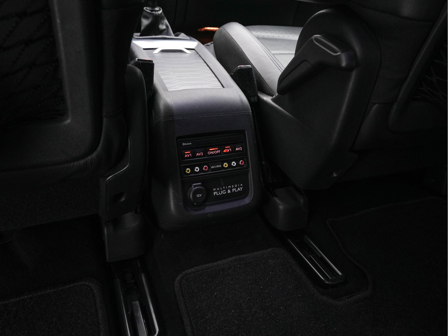 Citroën Grand C4 Picasso 2.0 BlueHDi Intensive [ 7-PERS ] *LUXURY-LEATHER| DIGI-COCKPIT | MEMORY-PACK | CAMERA | KEYLESS | HEATED-MASSAGE-COMFORT-SEATS | INFOTAINMENT-PACK | NAVI-FULLMAP | ECC | TOWBAR | 17''ALU *