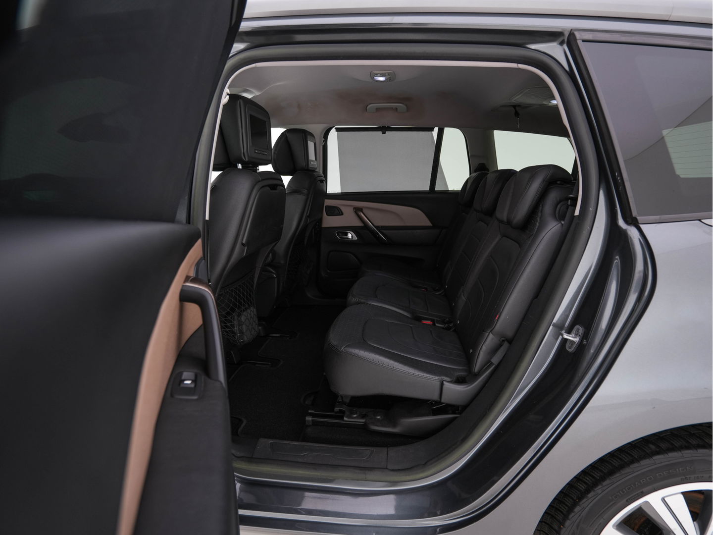 Citroën Grand C4 Picasso 2.0 BlueHDi Intensive [ 7-PERS ] *LUXURY-LEATHER| DIGI-COCKPIT | MEMORY-PACK | CAMERA | KEYLESS | HEATED-MASSAGE-COMFORT-SEATS | INFOTAINMENT-PACK | NAVI-FULLMAP | ECC | TOWBAR | 17''ALU *
