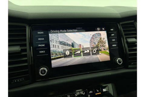 Škoda Kodiaq 1.5 TSI 150PK Sportline 7p Pano LED Sfeer Camera Virtual Carplay Memory Clima Cruise Navi PDC 19''LMV