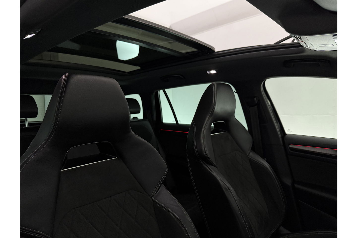 Škoda Kodiaq 1.5 TSI 150PK Sportline 7p Pano LED Sfeer Camera Virtual Carplay Memory Clima Cruise Navi PDC 19''LMV
