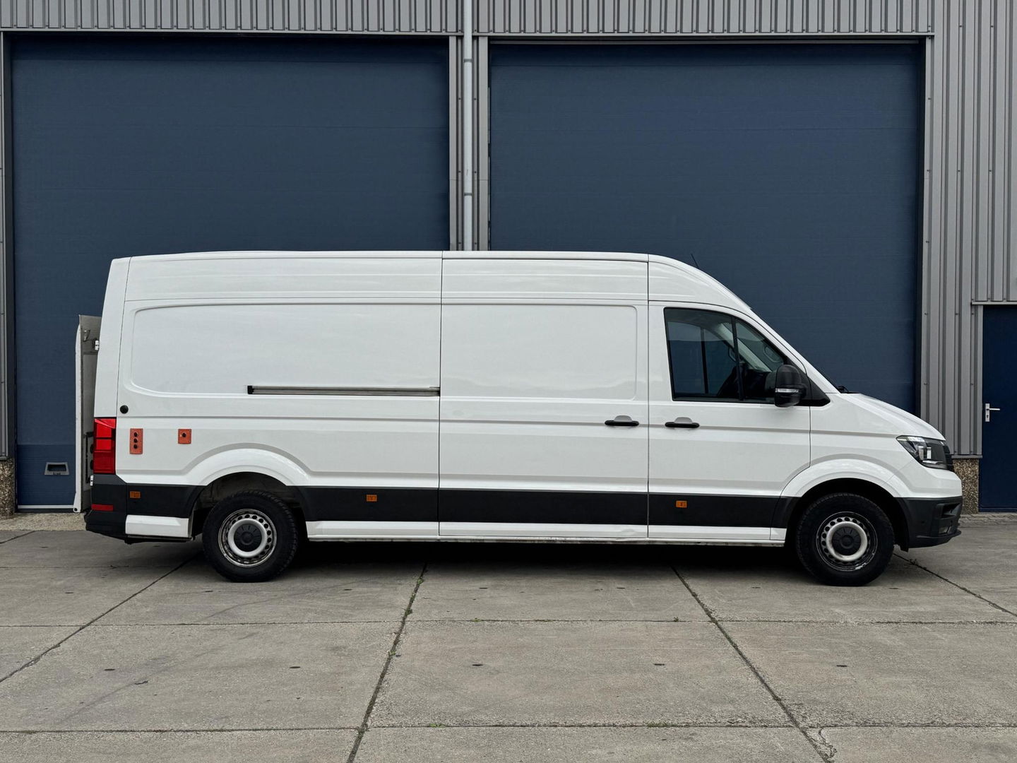 Volkswagen Crafter 35 2.0 TDI L4H3 LAADKLEP / AUTOMAAT / CAMERA / NAVI / CARPLAY