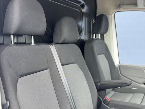 Volkswagen Crafter 35 2.0 TDI L4H3 LAADKLEP / AUTOMAAT / CAMERA / NAVI / CARPLAY