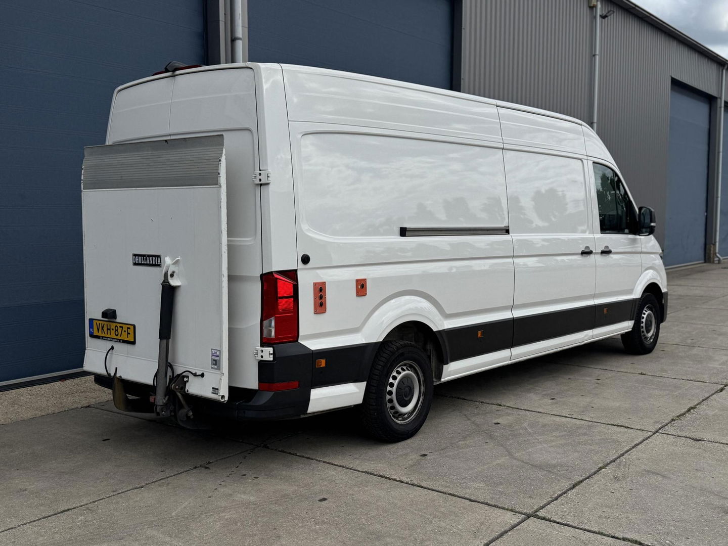 Volkswagen Crafter 35 2.0 TDI L4H3 LAADKLEP / AUTOMAAT / CAMERA / NAVI / CARPLAY