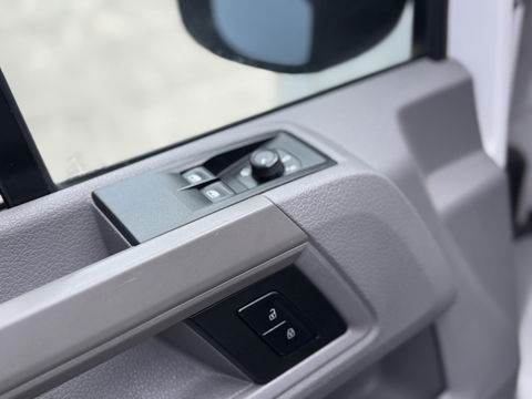 Volkswagen Crafter 35 2.0 TDI L4H3 LAADKLEP / AUTOMAAT / CAMERA / NAVI / CARPLAY