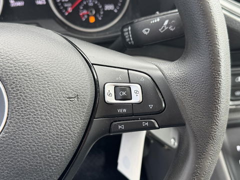 Volkswagen Crafter 35 2.0 TDI L4H3 LAADKLEP / AUTOMAAT / CAMERA / NAVI / CARPLAY