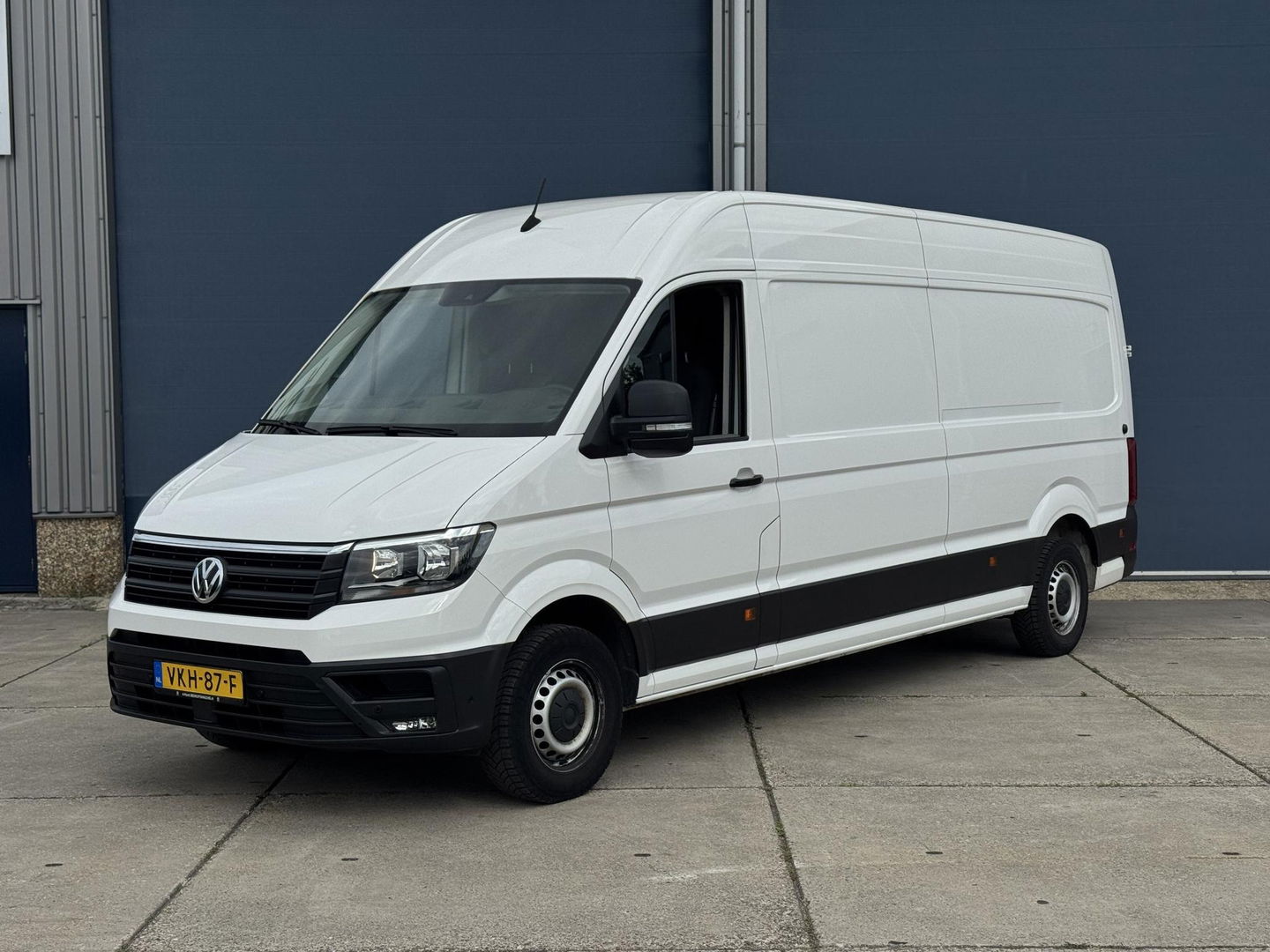 Volkswagen Crafter 35 2.0 TDI L4H3 LAADKLEP / AUTOMAAT / CAMERA / NAVI / CARPLAY