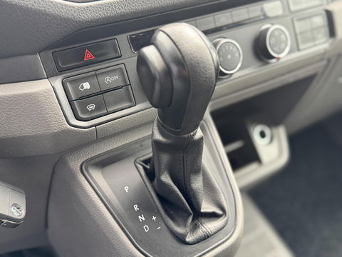 Volkswagen Crafter 35 2.0 TDI L4H3 LAADKLEP / AUTOMAAT / CAMERA / NAVI / CARPLAY
