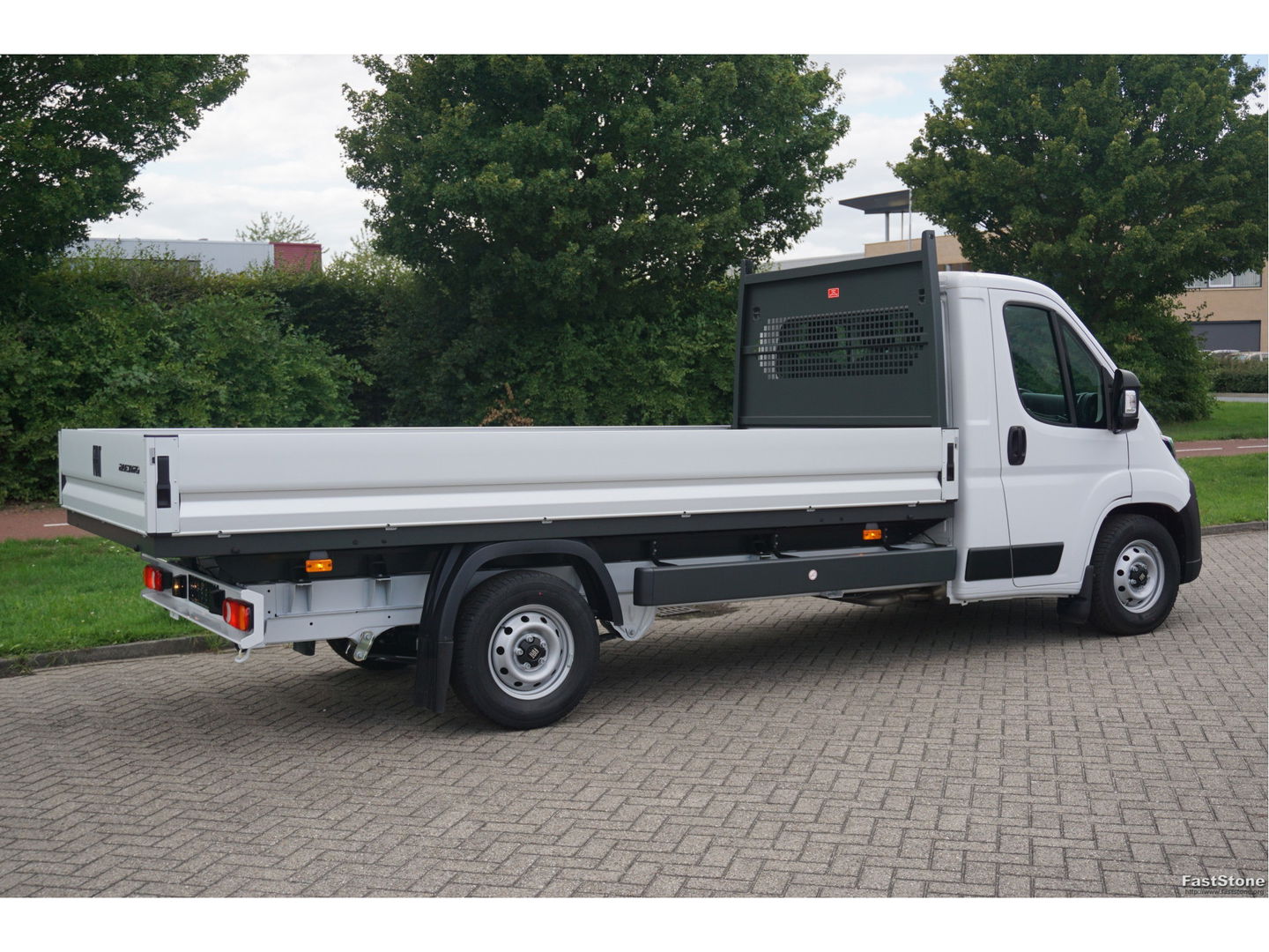 Fiat Ducato MAXI 35 180PK AUT Series 10 Open laadbak BPM VRIJ 10" Navi, Climate, LED!! NR. 433