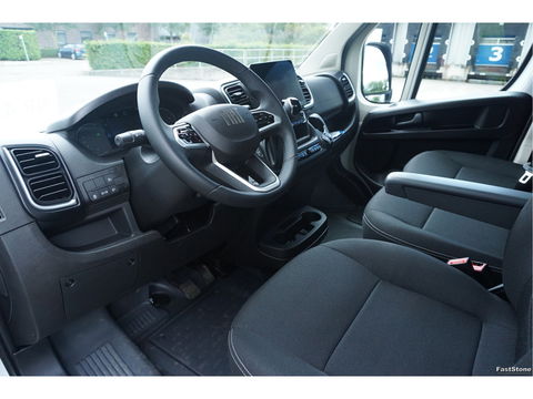 Fiat Ducato MAXI 35 180PK AUT Series 10 Open laadbak BPM VRIJ 10" Navi, Climate, LED!! NR. V01*