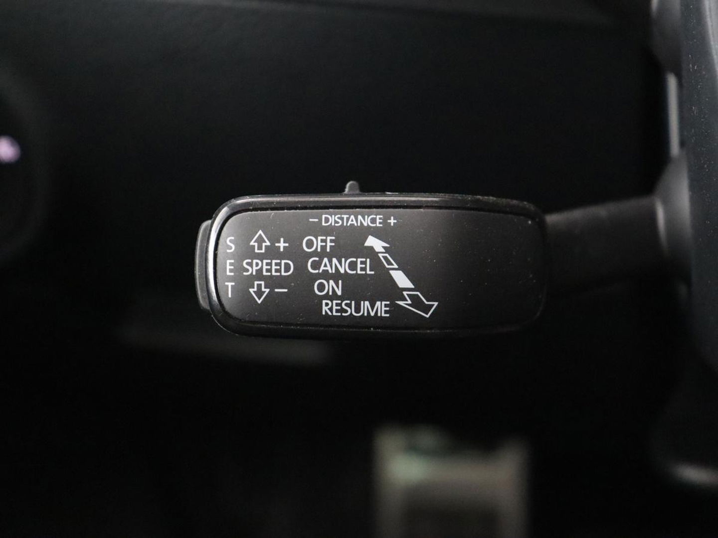 Škoda Superb 1.4 TSI iV Laurin & Klement | Panoramadak | Stoelventilatie | Leder | Camera | Trekhaak | Massage | Adaptive cruise | Virtual Cockpit | Canton Sound | Carplay | 19'' lichtmetalen velgen | PHEV