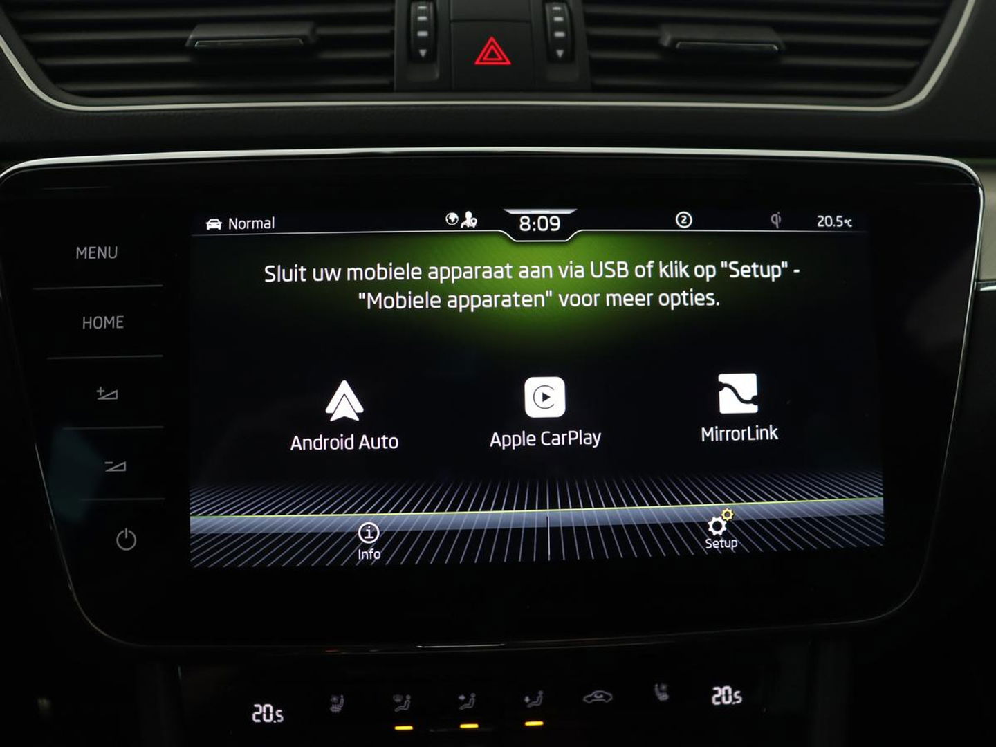 Škoda Superb 1.4 TSI iV Laurin & Klement | Panoramadak | Stoelventilatie | Leder | Camera | Trekhaak | Massage | Adaptive cruise | Virtual Cockpit | Canton Sound | Carplay | 19'' lichtmetalen velgen | PHEV