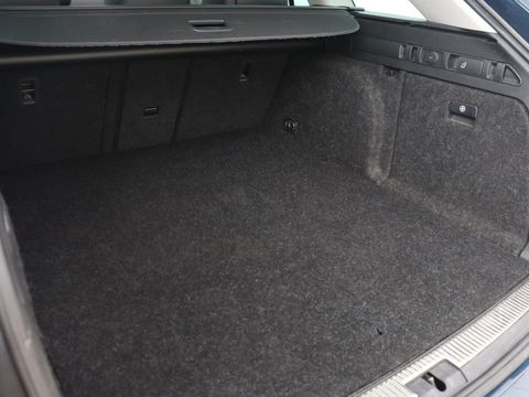 Škoda Superb 1.4 TSI iV Laurin & Klement | Panoramadak | Stoelventilatie | Leder | Camera | Trekhaak | Massage | Adaptive cruise | Virtual Cockpit | Canton Sound | Carplay | 19'' lichtmetalen velgen | PHEV