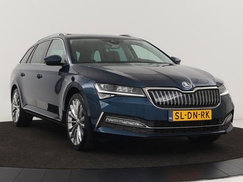 Škoda Superb 1.4 TSI iV Laurin & Klement | Panoramadak | Stoelventilatie | Leder | Camera | Trekhaak | Massage | Adaptive cruise | Virtual Cockpit | Canton Sound | Carplay | 19'' lichtmetalen velgen | PHEV