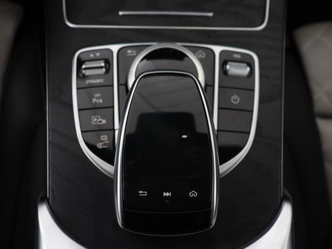 Mercedes-Benz C-Klasse 300e Avantgarde | Panoramadak | Leder Exclusief | Burmester Surround | Stoelverwarming | Camera | Carplay | Dodehoek detectie | Navigatie | Full LED
