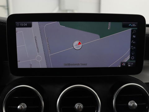 Mercedes-Benz C-Klasse 300e Avantgarde | Panoramadak | Leder Exclusief | Burmester Surround | Stoelverwarming | Camera | Carplay | Dodehoek detectie | Navigatie | Full LED