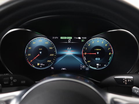 Mercedes-Benz C-Klasse 300e Avantgarde | Panoramadak | Leder Exclusief | Burmester Surround | Stoelverwarming | Camera | Carplay | Dodehoek detectie | Navigatie | Full LED