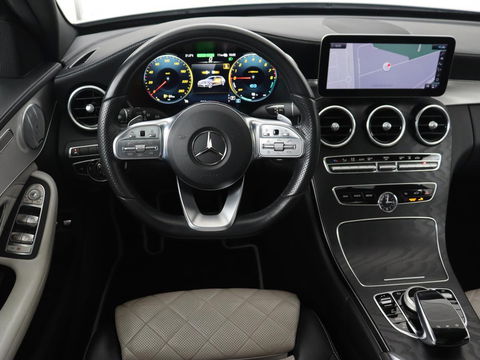 Mercedes-Benz C-Klasse 300e Avantgarde | Panoramadak | Leder Exclusief | Burmester Surround | Stoelverwarming | Camera | Carplay | Dodehoek detectie | Navigatie | Full LED