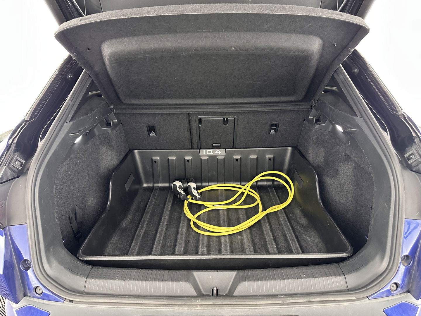 Volkswagen ID.4 First Max 77 kWh [ 3-Fase ] (INCL.BTW) Aut. *PANO | HEAD-UP | 1/2LEATHER | FULL-LED | MEMORY-PACK | TOP-VIEW | BLIND-SPOT | HEATED-SPORTSEATS | DIGI-COCKPIT | DAB+ | 21''ALU*