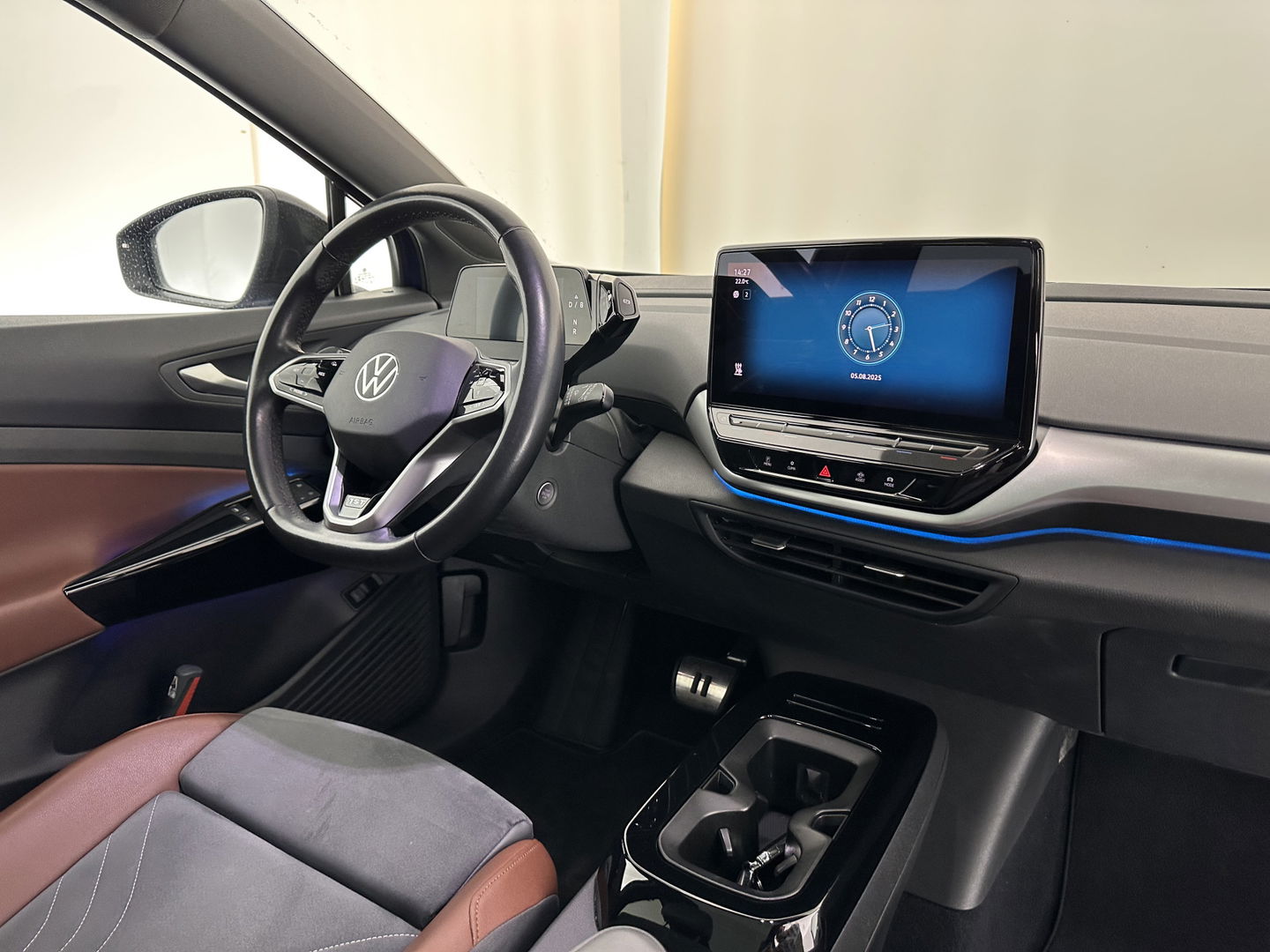 Volkswagen ID.4 First Max 77 kWh [ 3-Fase ] (INCL.BTW) Aut. *PANO | HEAD-UP | 1/2LEATHER | FULL-LED | MEMORY-PACK | TOP-VIEW | BLIND-SPOT | HEATED-SPORTSEATS | DIGI-COCKPIT | DAB+ | 21''ALU*
