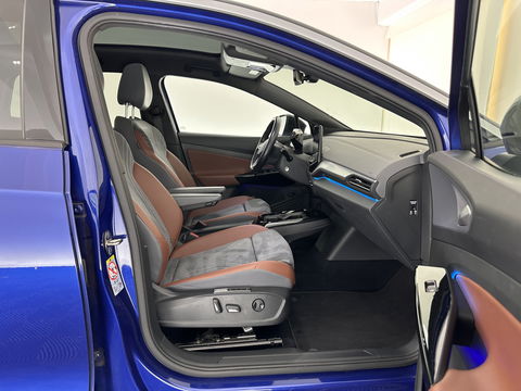 Volkswagen ID.4 First Max 77 kWh [ 3-Fase ] (INCL.BTW) Aut. *PANO | HEAD-UP | 1/2LEATHER | FULL-LED | MEMORY-PACK | TOP-VIEW | BLIND-SPOT | HEATED-SPORTSEATS | DIGI-COCKPIT | DAB+ | 21''ALU*
