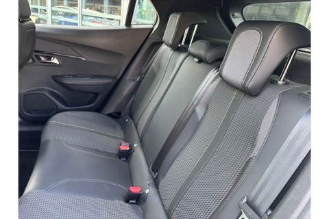 Peugeot 2008 1.2 PURETECH GT 130PK NAVI LMV AIRCO PDC-CAMERA