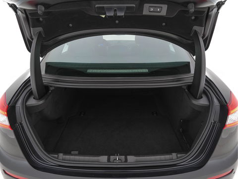 Maserati Ghibli 3.0 S Q4 Sports-Pack Aut. *LUXURY-LEATHER | BI-XENON | HARMAN/KARDON-SOUNDSYTEM | NAVI-FULLMAP | HEATED-SPORTSEATS | SHIFT-PADDLES | KEYLESS | CAMERA | ECC | PDC | CRUISE | 21''ALU*